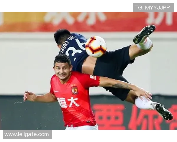 北京足球队以84分领跑挑战赛积分榜展现强劲实力和夺冠希望 北京足球队以84分领跑挑战赛积分榜展现强劲实力和夺冠希望