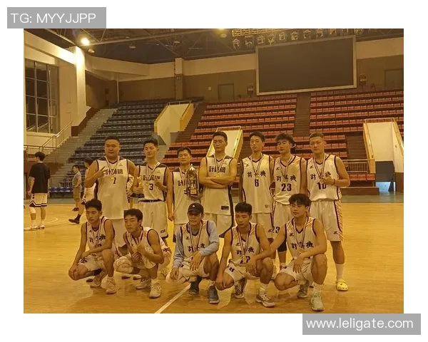 南京足球队选拔赛点评:节奏掌控与团队协作的精彩表现分析 南京足球队选拔赛点评:节奏掌控与团队协作的精彩表现分析