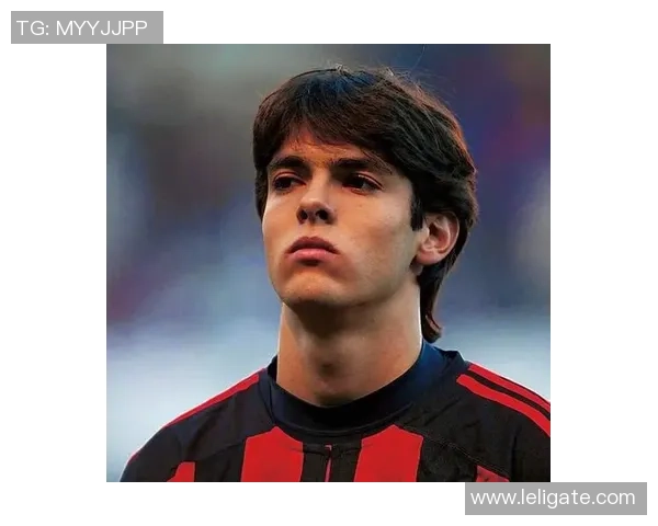 头像兄弟足球明星男的魅力与风采解析,探讨他们的职业生涯与成就 头像兄弟足球明星男的魅力与风采解析,探讨他们的职业生涯与成就