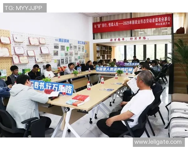 足球苗磊:从小球场到职业生涯的奋斗与梦想之路 足球苗磊:从小球场到职业生涯的奋斗与梦想之路