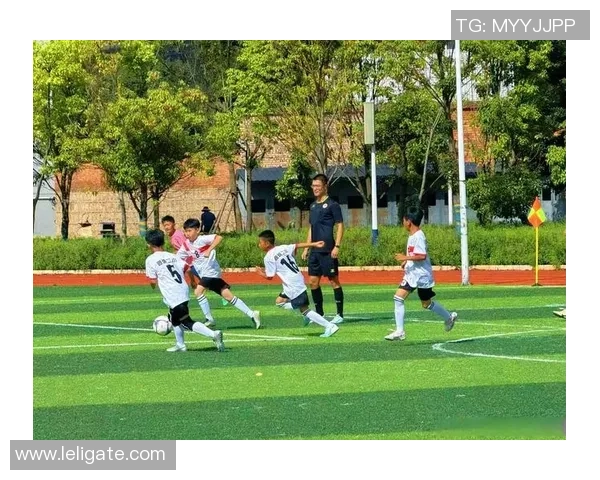 足球微视带你领略世界各地精彩赛事瞬间与球星风采尽在掌握之中