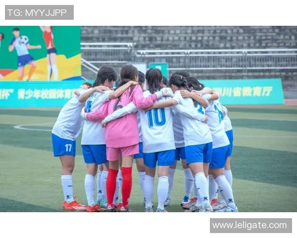 足球少女广州的梦想与奋斗青春在绿茵场上绽放光彩